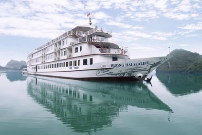 Exterior View - Huong Hai Sealife Cruise